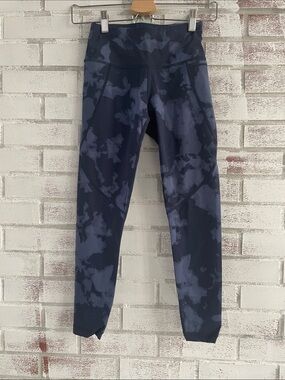 Sweaty Betty Dark Navy & Light Navy Camo High-Rise Leggings